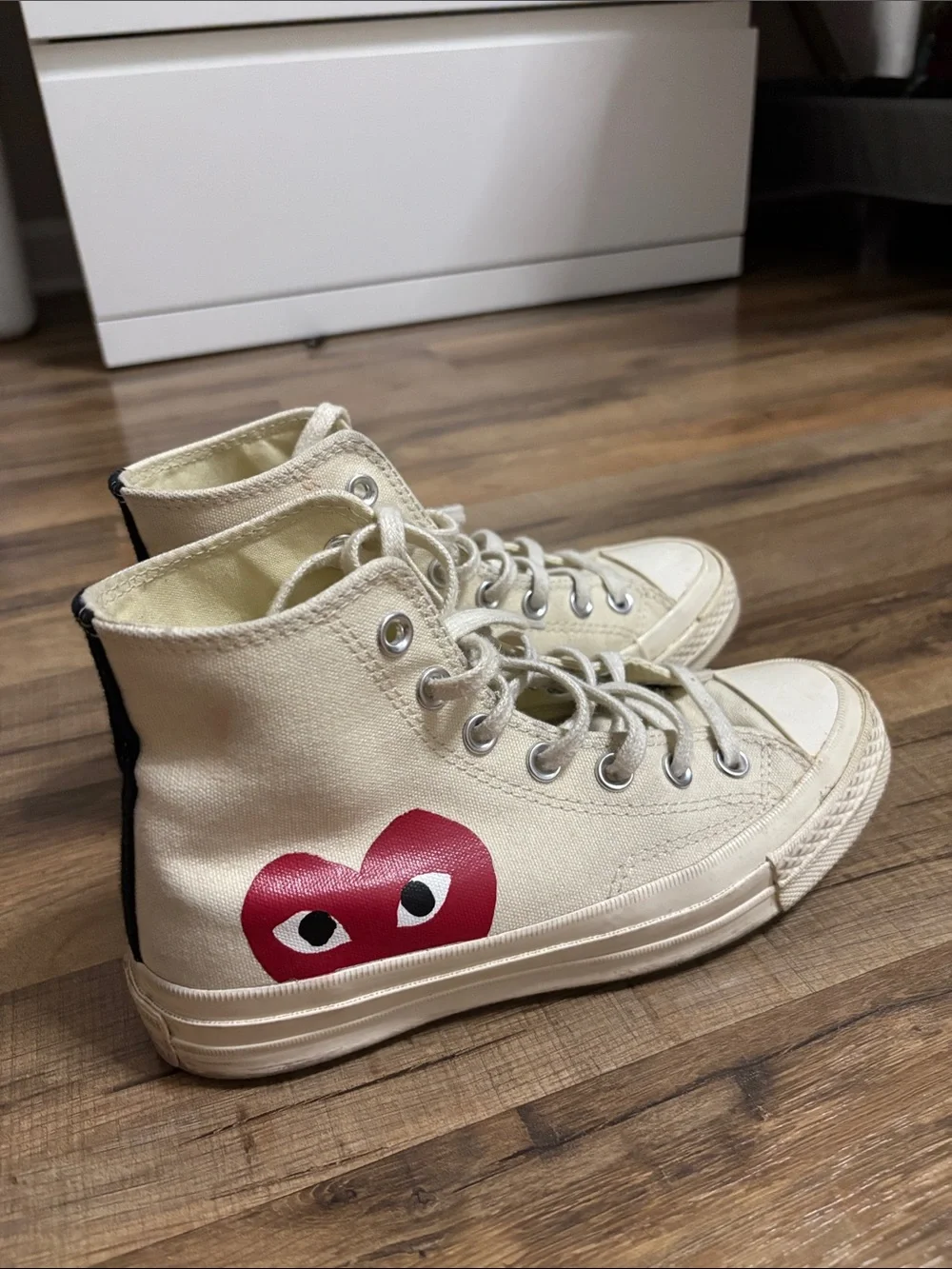Converse Kids High-Top Sneakers in Cream with Red Heart